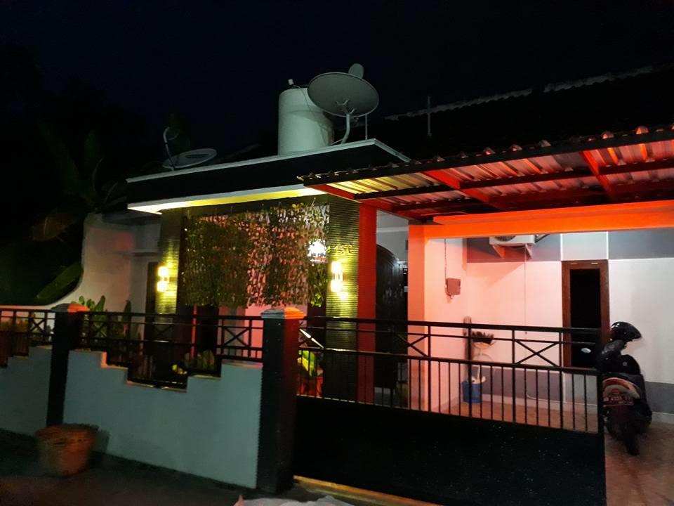 Salakan Renaya Griya酒店 外观 照片